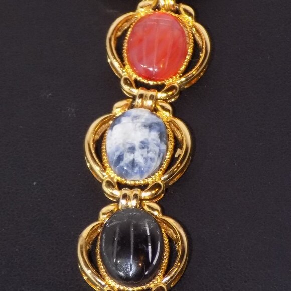 Vintage Ladies Lafayette Carved Semi-Precious Stone Scarab Mother-of-Pearl Watch - Picture 14 of 14